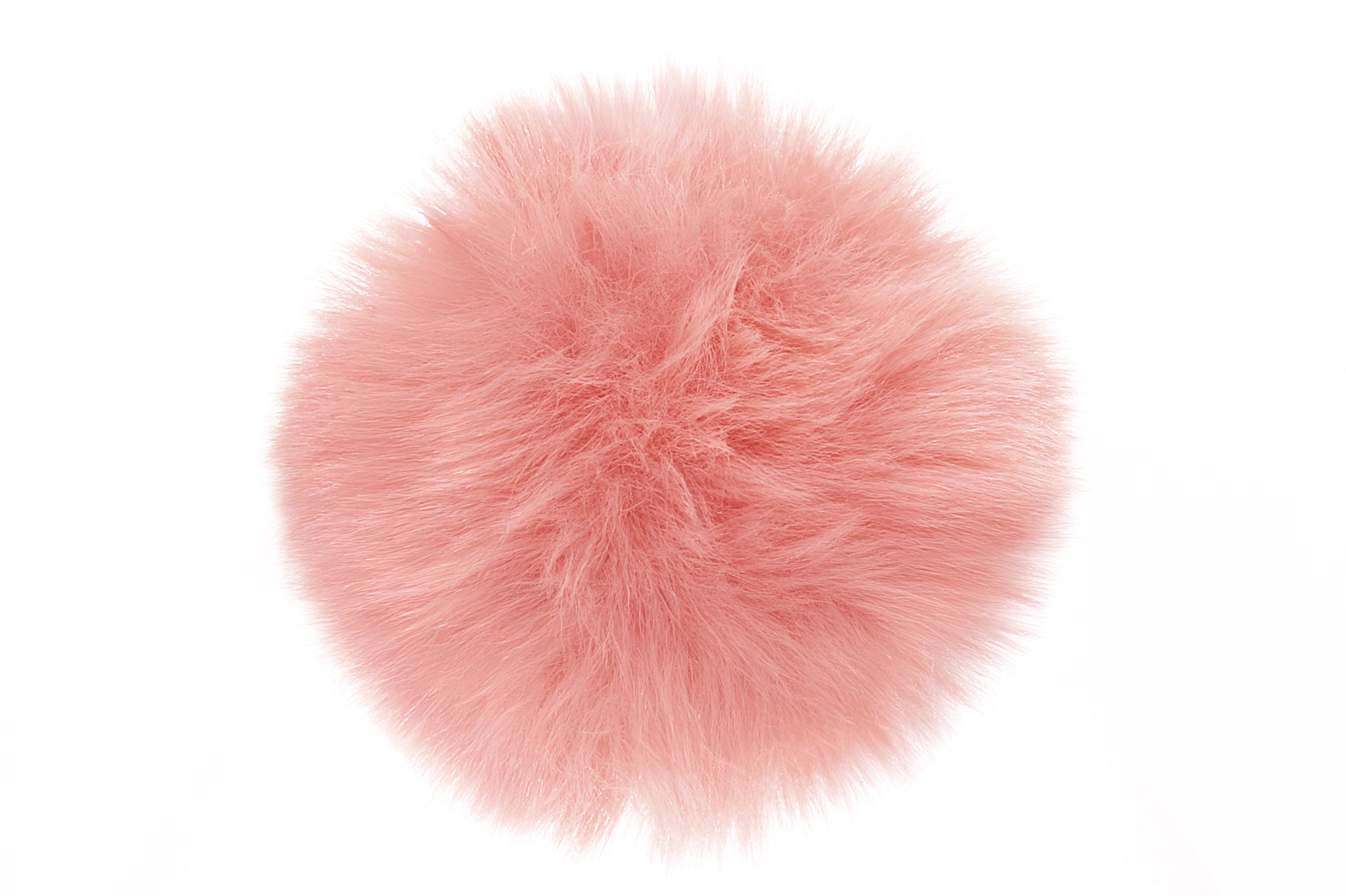 Pompon dragée, d’un rose pâle et délicat, avec une texture douce et raffinée, parfait pour une touche de tendresse et d’élégance sur votre bonnet.