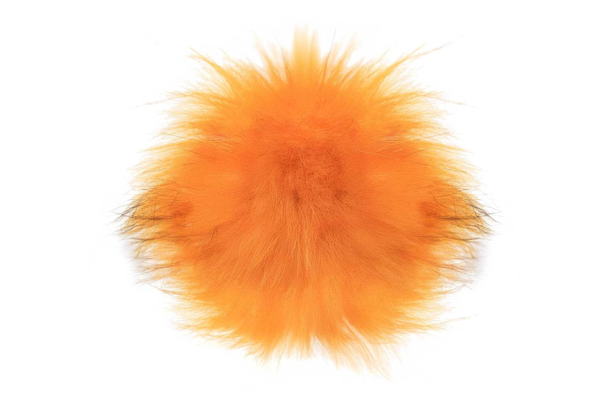 Un pompon aux couleurs chaudes et terreuses, avec une dominante de jaune ocre, apportant une sensation de chaleur et de confort. Ce pompon évoque l'automne et la nature, parfait pour une ambiance naturelle et enveloppante.