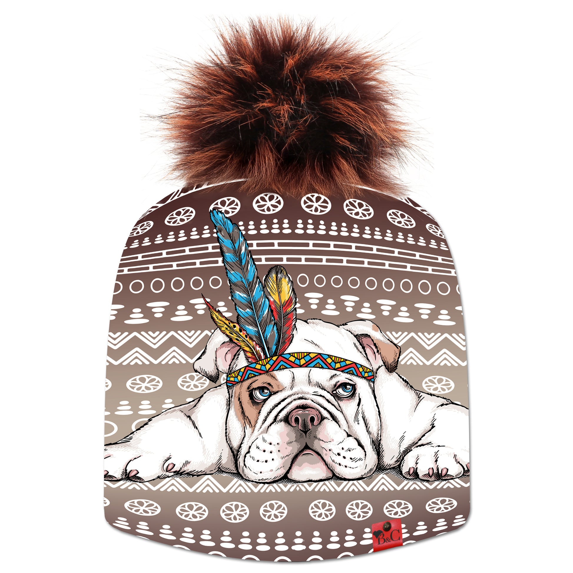 Bonnet Musk pour enfants, son imprimé représentant un bulldog sur un motif aztèque apportera à votre tenue une touche de créativité. Il est sublimé par son pompon Castor en synthétique et de son étiquette en cuir rouge signée Beanie and Clyde.