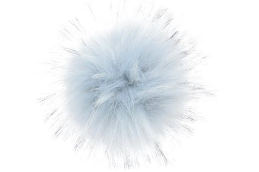 Un pompon dans des tons de gris clair et de beige, évoquant la douceur et la discrétion de la cendre. Ce pompon apporte une touche de simplicité et de modernité, parfait pour des créations épurées et élégantes.