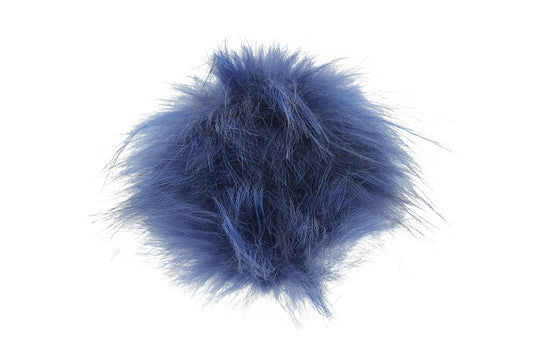 Un pompon aux teintes profondes de bleu nuit, riche et intense, inspiré par l'encre bleue classique. Ce pompon apporte une touche de sophistication et de mystère, parfait pour des créations élégantes et intenses.