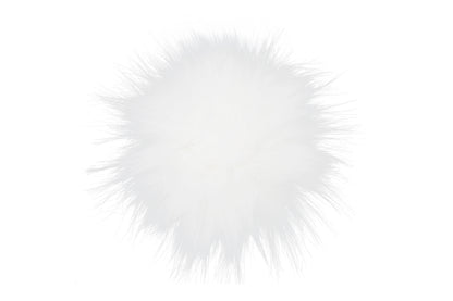 Pompon couleur neige, blanc éclatant avec une texture douce et soyeuse, parfait pour accessoiriser un bonnet avec élégance.