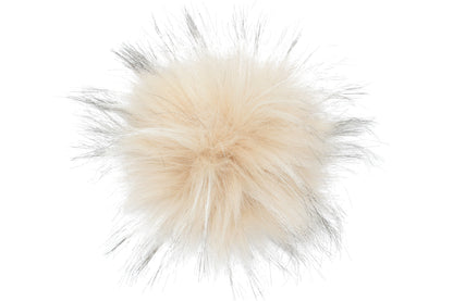 Un pompon aux teintes chaudes et fraîches de pêche, avec des nuances douces d'orange et de rose. Ce pompon crée une atmosphère fruitée et légère, ajoutant une touche de fraîcheur et de douceur à vos créations.