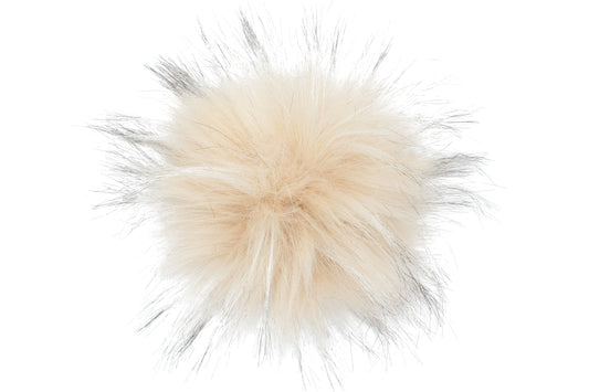 Un pompon aux teintes chaudes et fraîches de pêche, avec des nuances douces d'orange et de rose. Ce pompon crée une atmosphère fruitée et légère, ajoutant une touche de fraîcheur et de douceur à vos créations.
