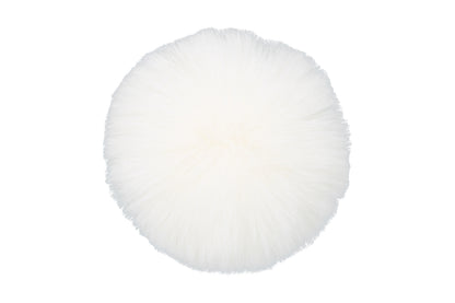 Pompon blanc, au ton pur et neutre, avec une texture douce et moelleuse, idéal pour compléter un bonnet avec simplicité et raffinement.